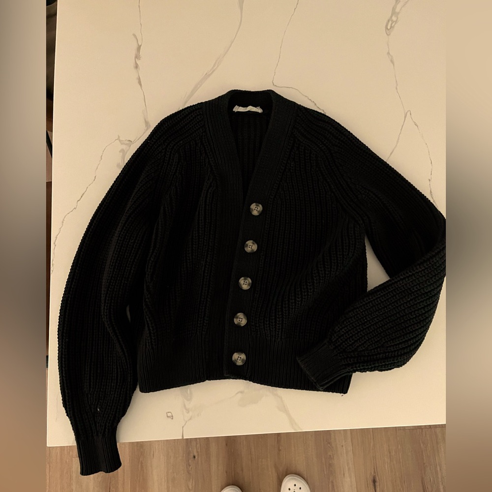Everlane Boxy Cardigan - S